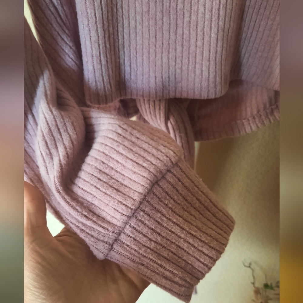 Pink Open Back Cropped Sweater - Picture 5 of 5